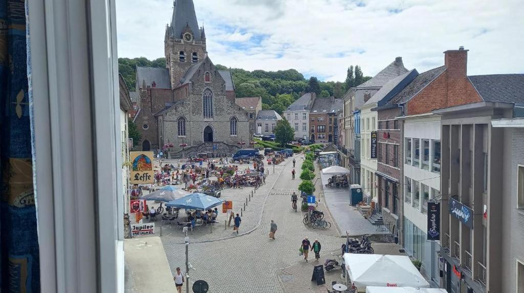 Kamer Markt Geraardsbergen Buitenkant foto